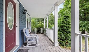 36 Daniel Dr, North Kingstown, RI 02852