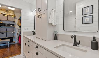 3192 NW Golf View Dr, Bend, OR 97703