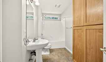 595 Elizabeth Ave, Ashland, OR 97520