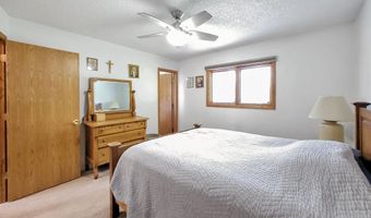 3891 Brookview Dr, Casper, WY 82604
