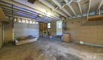 1206 N Michigan Ave, Caldwell, ID 83605