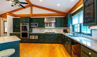 208 Tourtellot Hill Rd, Glocester, RI 02814