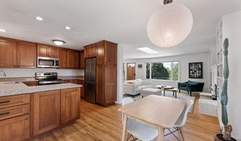 304 Clinton St, Ashland, OR 97520