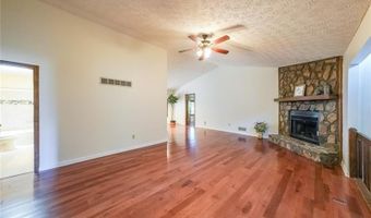 1046 SUMMER Hl, Acworth, GA 30102