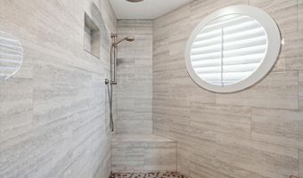 7000 W Island Blvd 907, Aventura, FL 33160