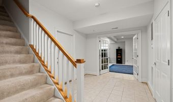 7032 WILSON Ln, Bethesda, MD 20817