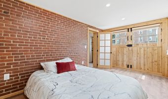 441 21ST St NE B, Washington, DC 20002