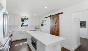210 County Road 2696, Alvord, TX 76225