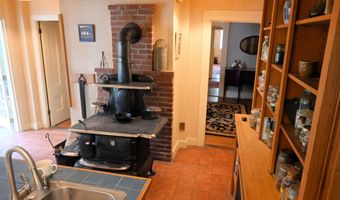 151 Kenduskeag Ave, Bangor, ME 04401