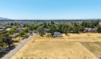 3829 Elwin Ln, Santa Rosa, CA 95403