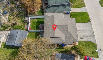 722 N HAWTHORNE Dr, Appleton, WI 54915