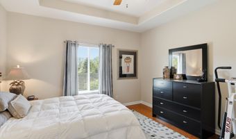 921 Hildebrand Dr, Indianapolis, IN 46217