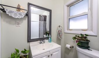 588 Jackson St, Amherst, OH 44001
