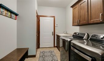 904 Timber View Dr, Altoona, WI 54720