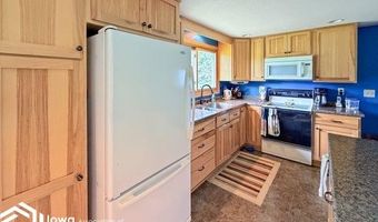 2024 Violet Ave, Aredale, IA 50605