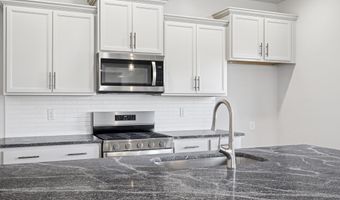 17922 Eastmoor St, Athens, AL 35611