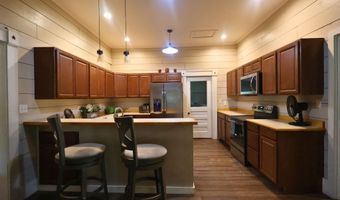 210 Hopkins, Alba, TX 75410
