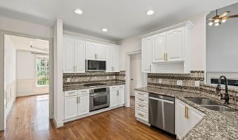 12857 Waterside Dr, Alpharetta, GA 30004