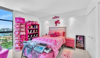 20515 E Country Club Dr 2048, Aventura, FL 33180