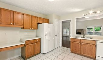 200 Pine Brg, Alpharetta, GA 30022