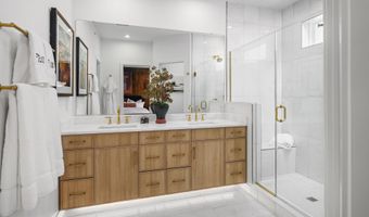 22149 MIDMOORE Dr, Ashburn, VA 20148
