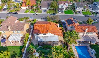 6433 La Paloma St, Carlsbad, CA 92009