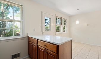4300 ROBERTS Ave, Annandale, VA 22003