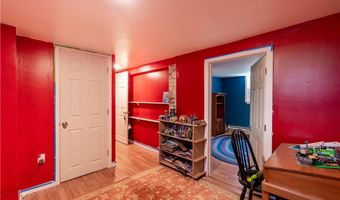48 Central St, Warwick, RI 02886