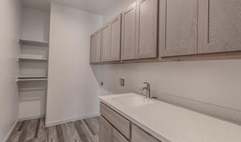 100 KATHY Cir, Aztec, NM 87410
