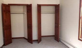 83 Lakeside Dr, Alloway, NJ 07461