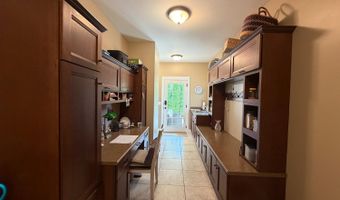 32 Red Maple Ct, Batesville, IN 47006