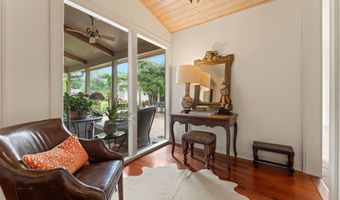 3044 Mcconnell Dr, Baton Rouge, LA 70809