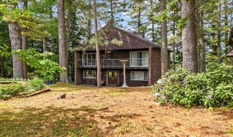 60 Abena Shores Rd, Belgrade, ME 04917