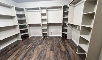 166 Big Oak Dr, Adkins, TX 78101