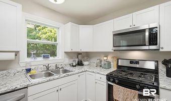 901 W 7th St, Bay Minette, AL 36507