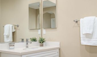 672 E Valencia 108, Anaheim, CA 92805