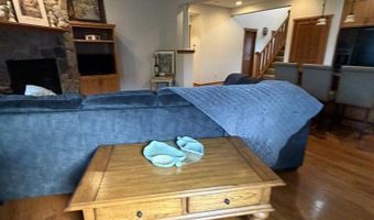 11662 Laketowne Vw, Albertville, MN 55301