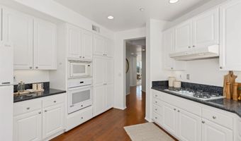817 Kalpati Cir 310, Carlsbad, CA 92008
