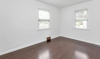 124 Minturn Pl, Bridgeport, CT 06606
