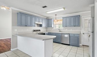 137 Langston Ln, Beebe, AR 72012