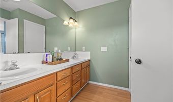 435 Berry Ridge Dr, Amherst, OH 44001