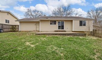 215 Shadyoak Dr, Ballwin, MO 63021