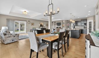 5039 W RED BARN Ct, Appleton, WI 54913