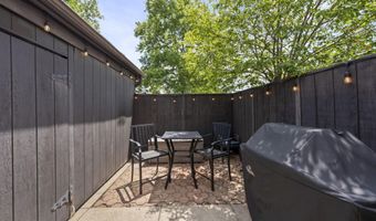 5376 Tartan Ln 32, Columbus, OH 43235