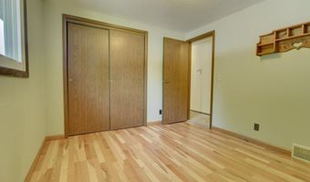907 A Ave, Armstrong, IA 50514