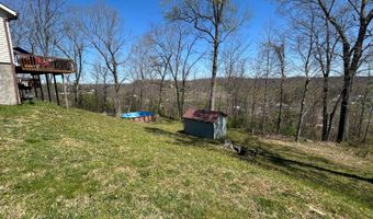 8115 Country View Dr, Ashland, KY 41102
