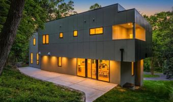 7502 NEVIS Rd, Bethesda, MD 20817