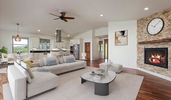 67-1027 WAINOENOE Rd, Kamuela, HI 96743