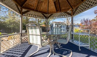 8 Eagle Dr, Bayville, NJ 08721