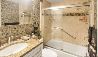 1200 N NASH St 211, Arlington, VA 22209
